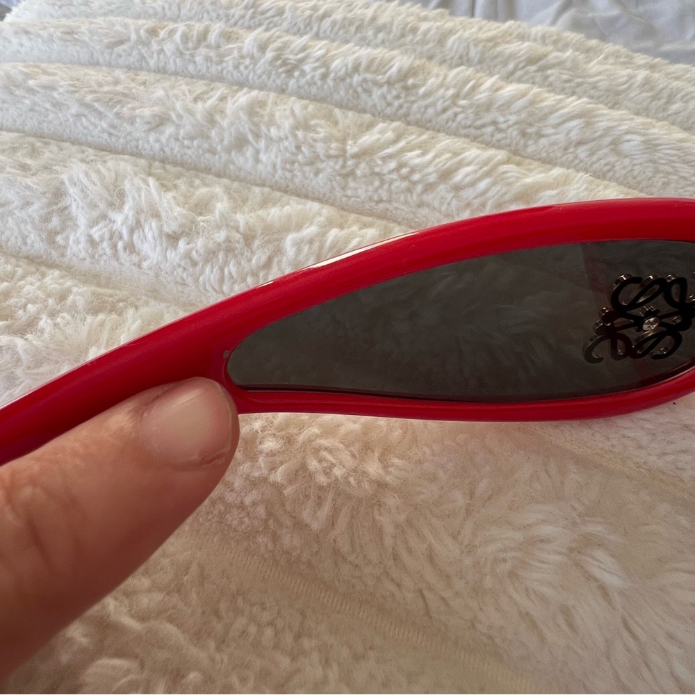 Loewe Paula’s Ibiza wave Red sunglasses - Picture 11 of 17